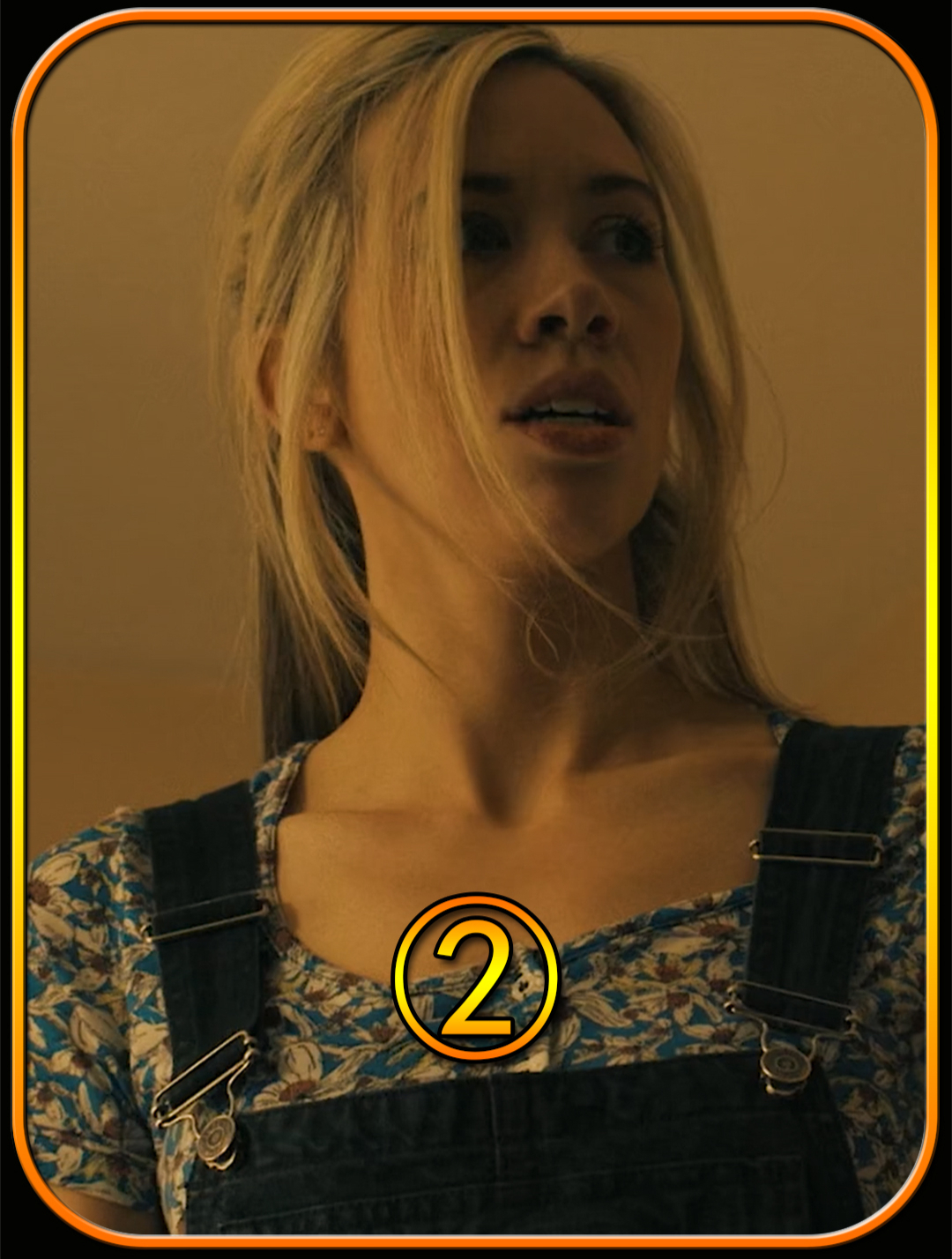 女孩惨遭婚纱怪人袭击