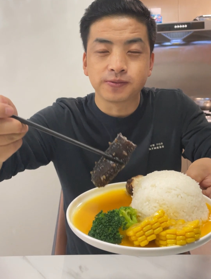 在家也能做-金汤海参捞饭