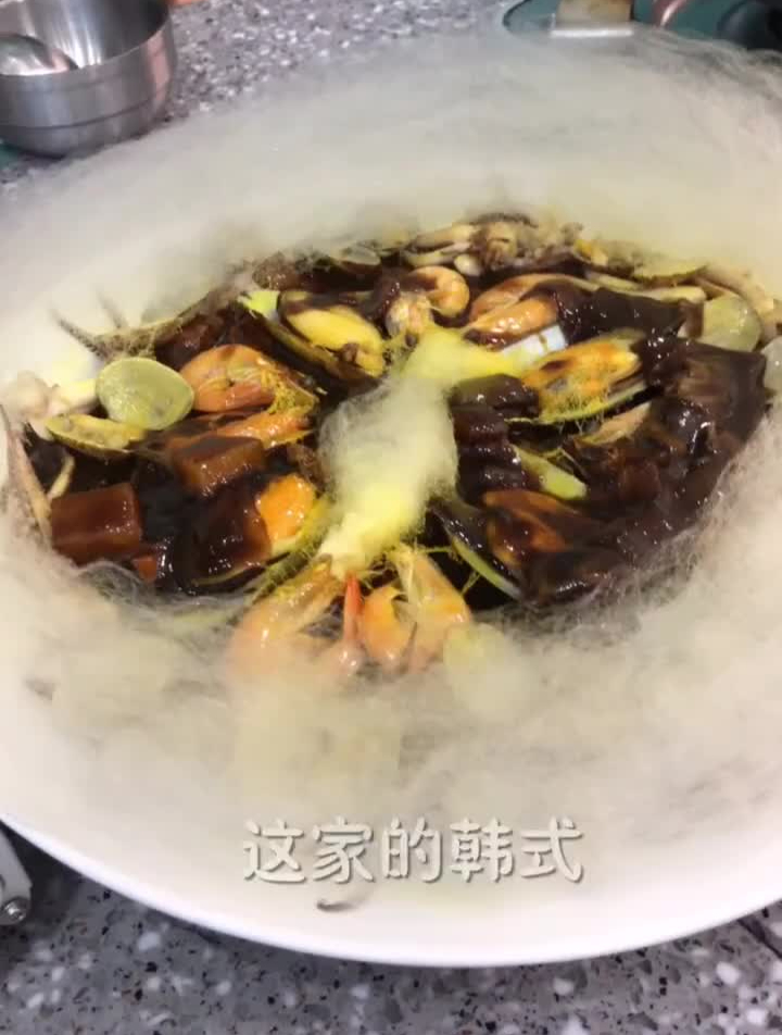棉花糖海鲜炸酱面,你没见过吧!第二遍发会火