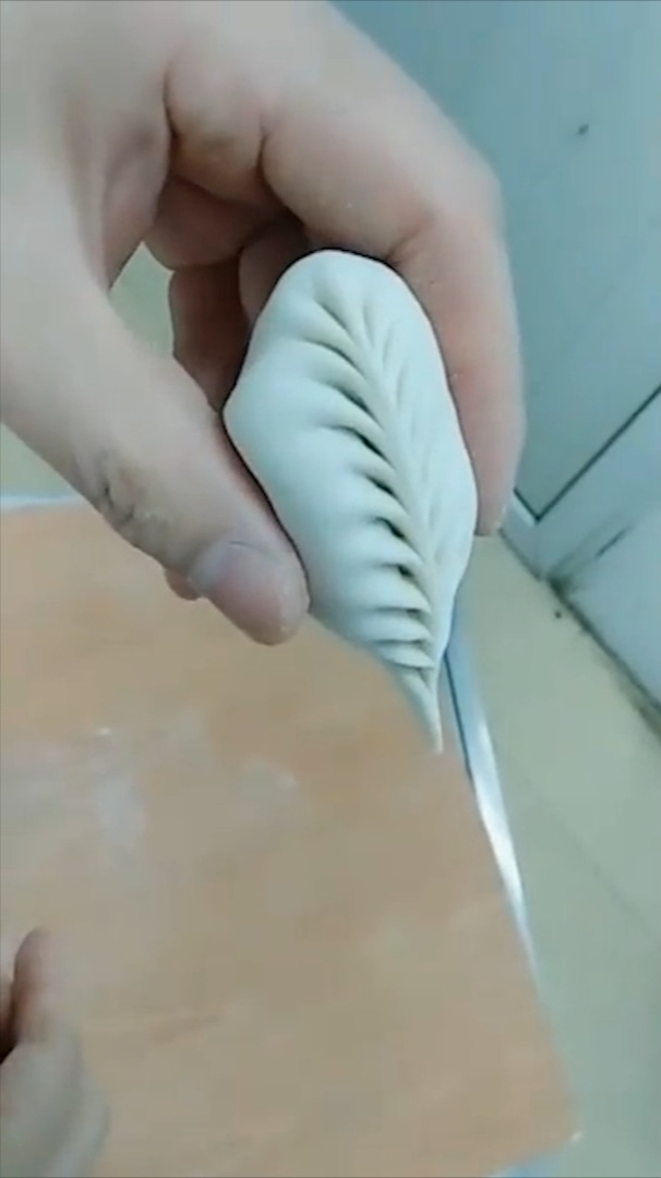 饭店大厨一直用这个手法包饺子,怪不得下锅后怎么煮都不破!