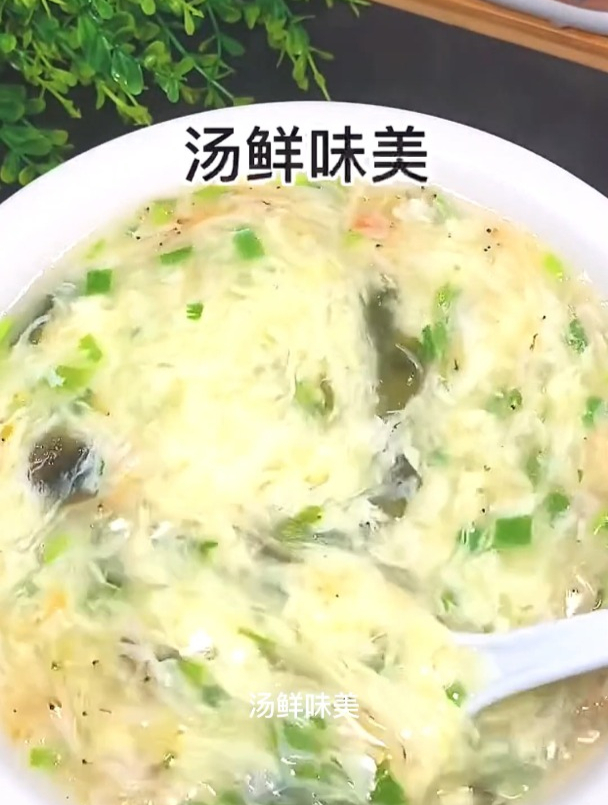 炎热的夏天吃饭不能没有汤,虾皮鸡蛋汤做起,健康又营养!
