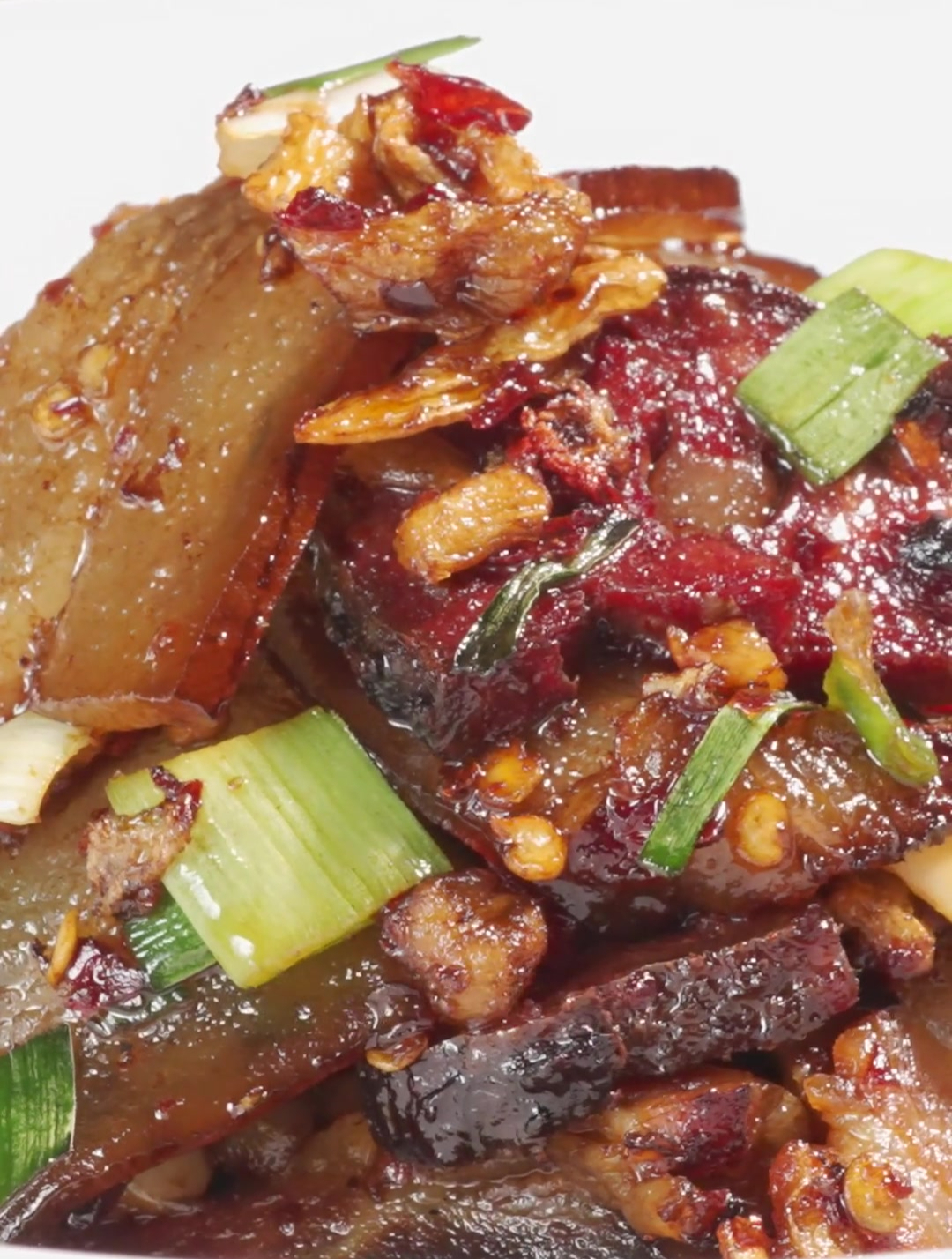 猪血丸子炒腊肉丨八月会员新菜:-湘阁里辣