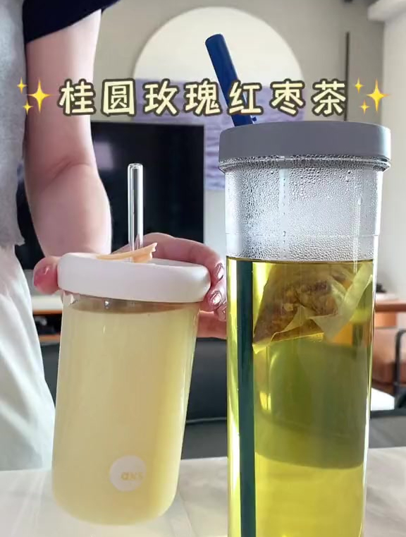 今日份桂圆玫瑰红枣茶+红枣奶茶!