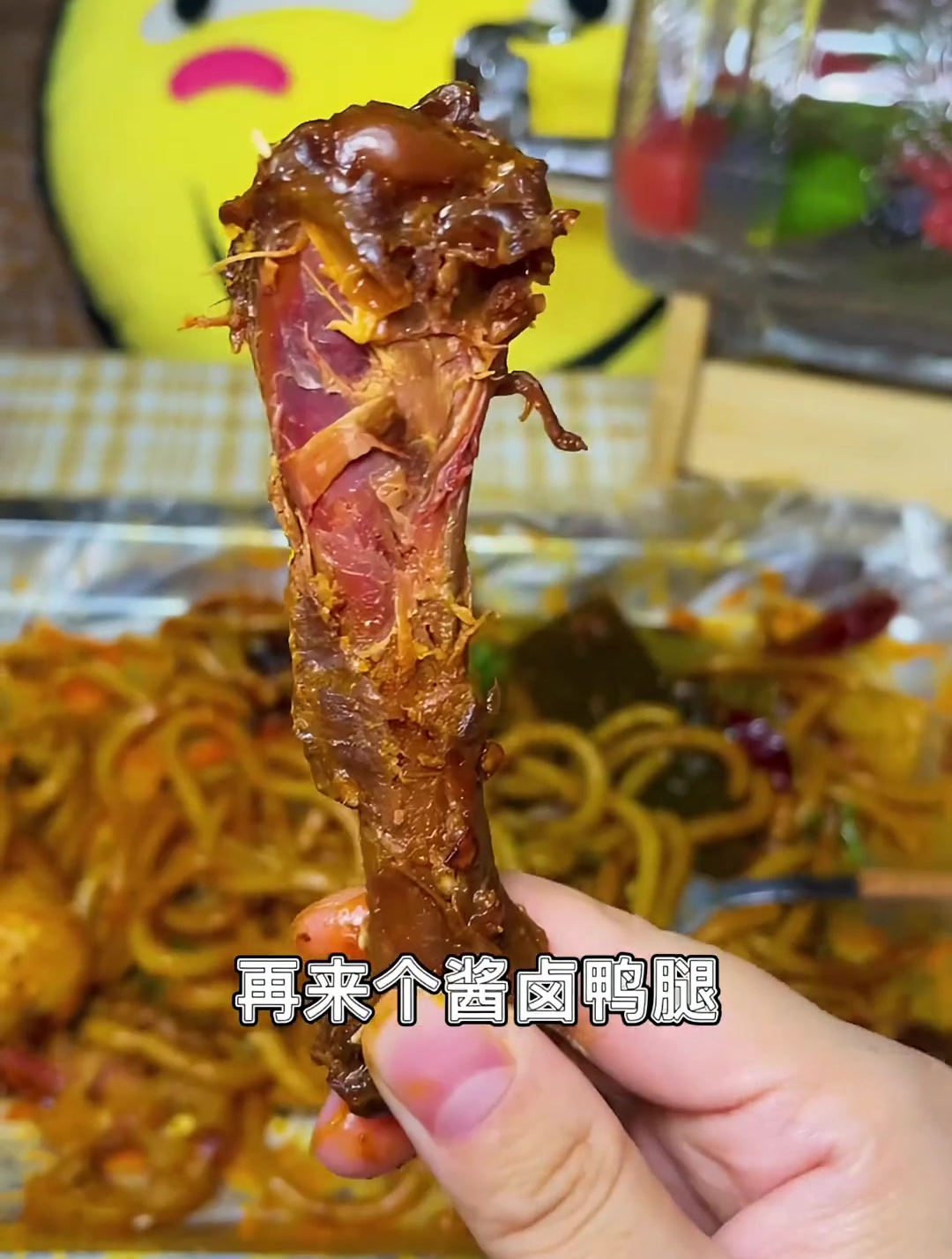 你们吃麻辣香锅必吃什么菜呢?路边摊铁板,麻辣香锅和罐罐冷饮!