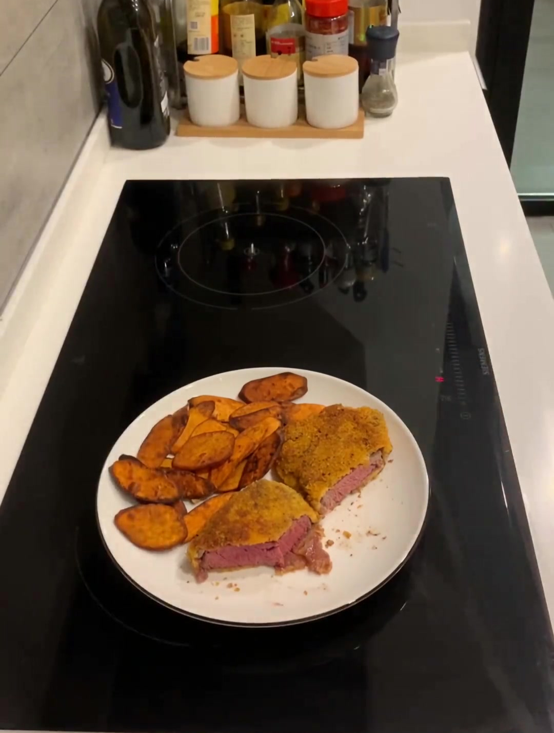 阿nic做个意大利经典菜,米兰内式炸牛排