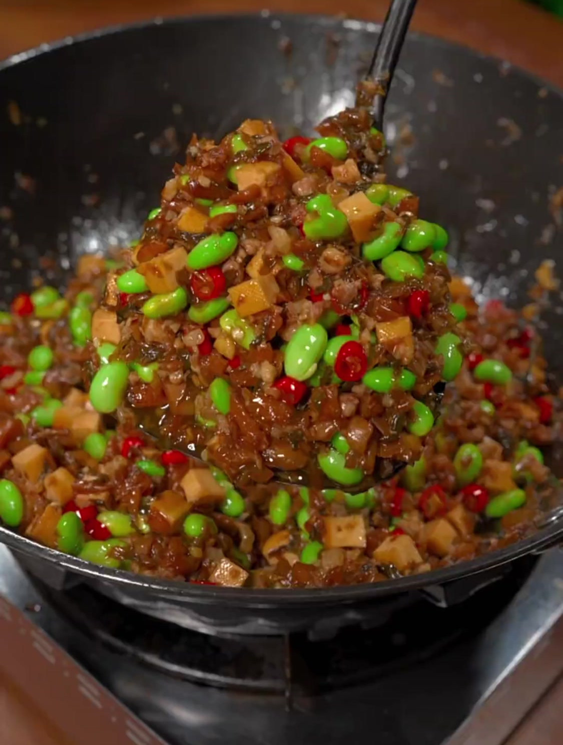 那你可以试试这个外婆菜炒豆干,妥妥的下饭菜,太香了