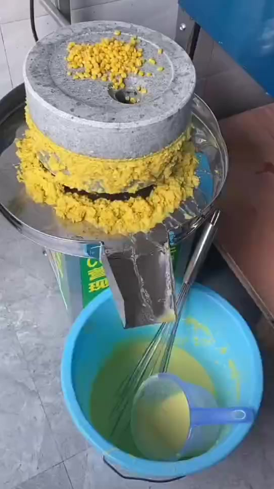 西安大爷爱吃石磨黄金玉米饼,纯天然不加糖营养高