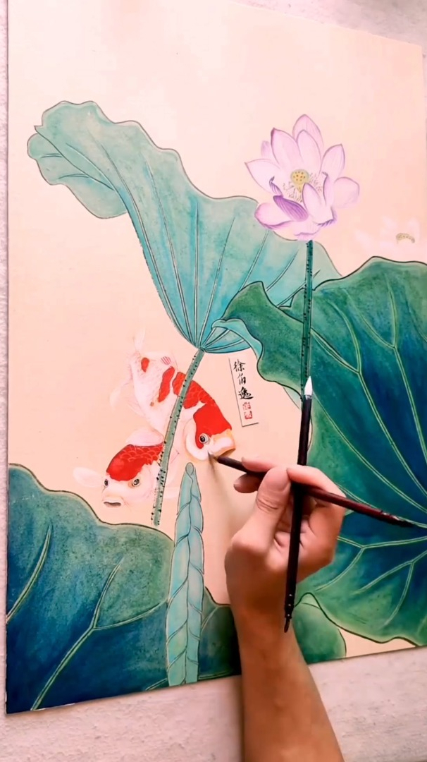 好看的国画,画一幅荷花锦鲤图