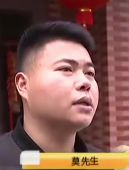 杀鸡取出个圆球,专家:这是鸡宝价值四百万,这是要发财了
