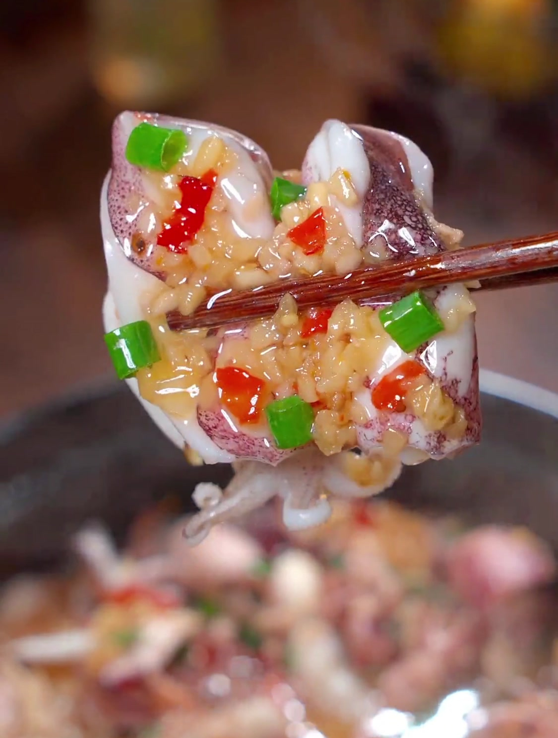 以后小鱿鱼买回来就像我这样做,鲜味十足,蒜香浓郁,好吃又下饭