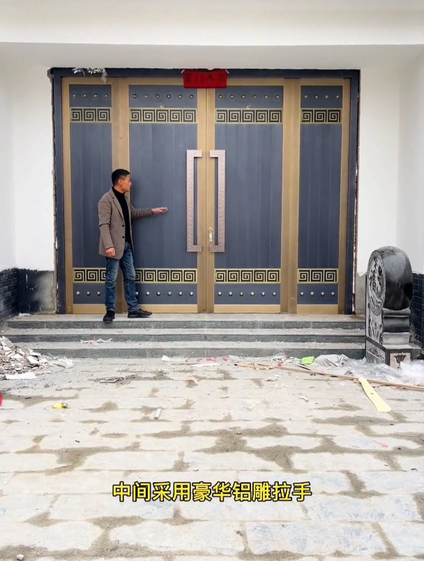 徽派建筑加铜门真漂亮 大门