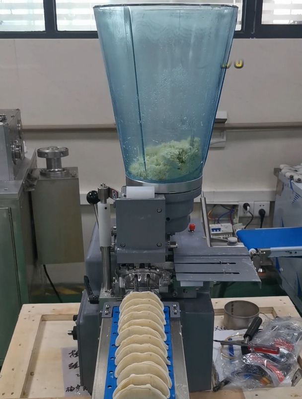 小型台式饺子机,家用饺子店使用都可以,一小时可做1000个以上