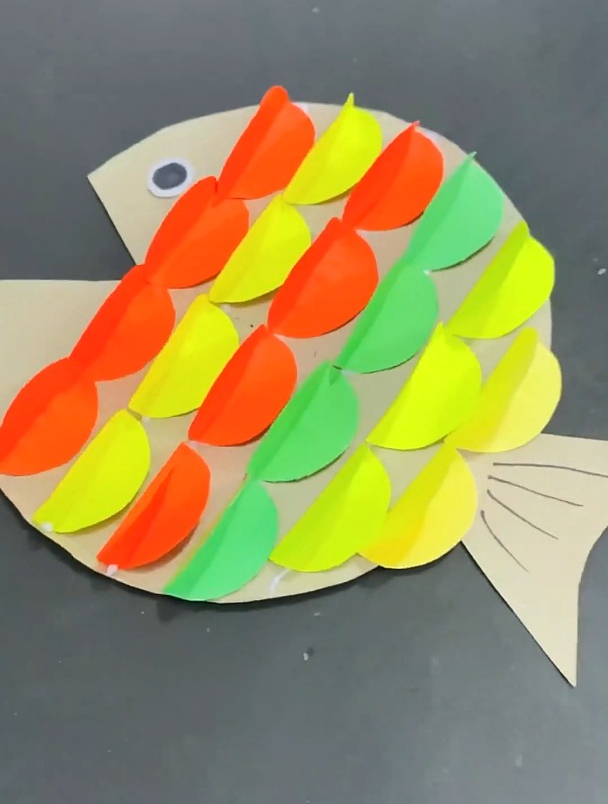 手工DIY:给小鱼加上鳞片