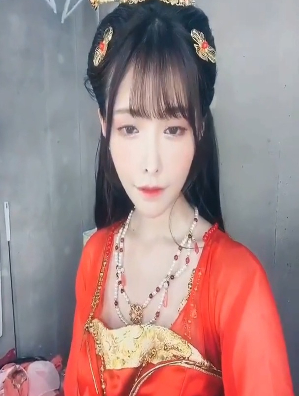 日韩性感女神桥本有菜原来还有这么可爱的一面!无不良引导