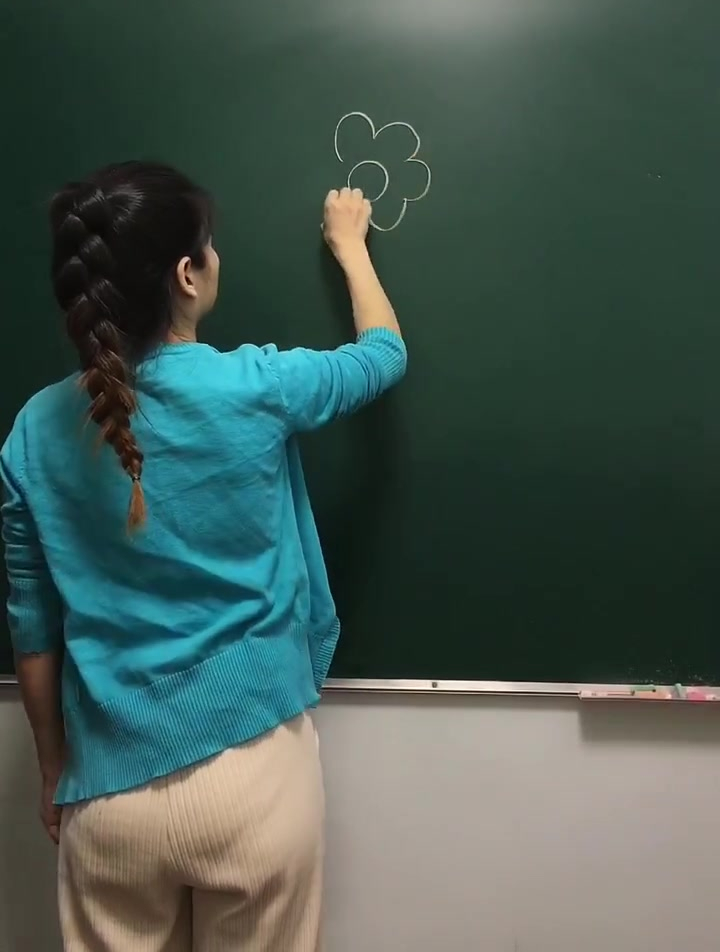 小花花怎么画?花朵简笔画教程,超级简单的花朵简笔画!