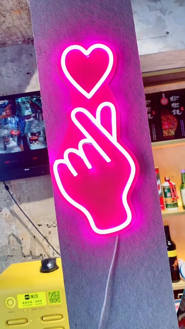 真心被他家的烤鹅头和烤鹅翅圈粉了,好吃不贵的烧烤店