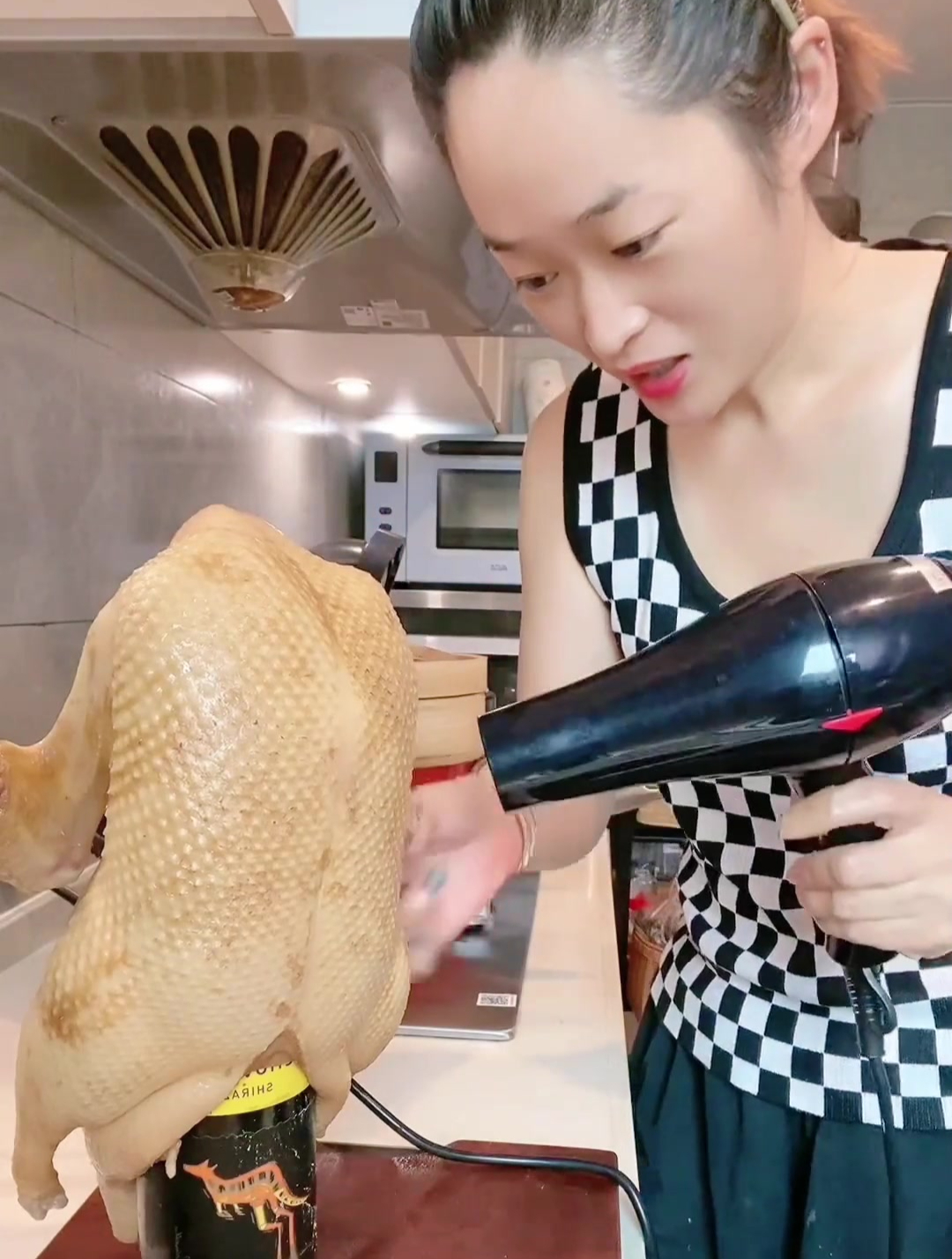 今天制作一下家庭版的烤鸭