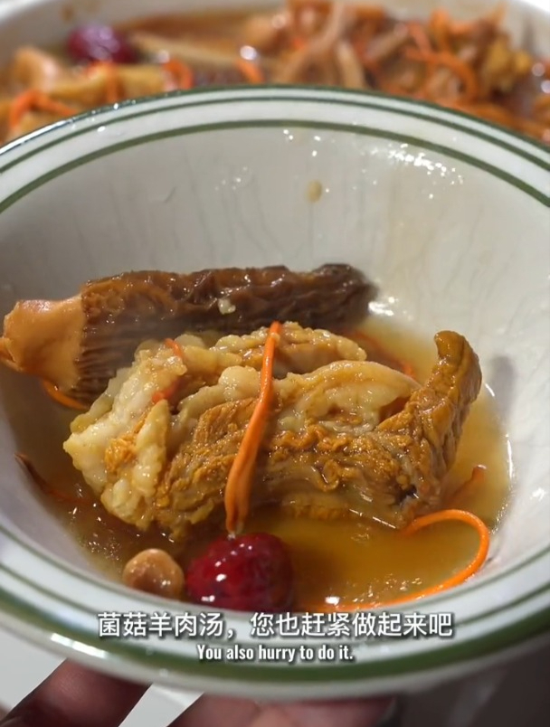 清炖羊排的家常做法,汤鲜肉嫩,超级好吃