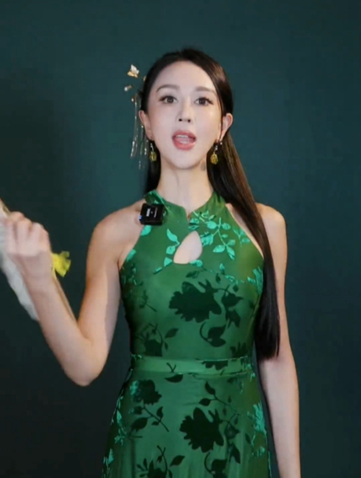 去酒吧慎点 遇到请你喝它的人 建议拉黑哈哈哈