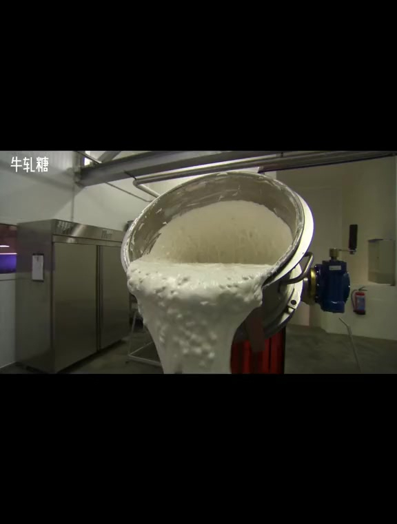 原来牛轧糖是这么做成的,我还是喜欢大白兔奶糖