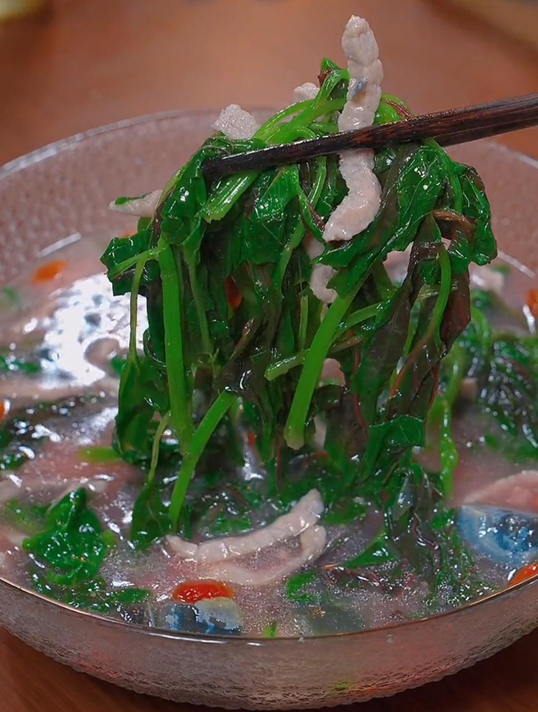 老人常说夏季多吃苋菜,营养丰富,含钙量高