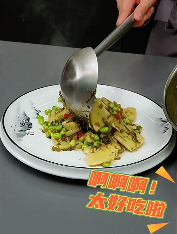 雪菜炒笋片的家常做法,咸香脆嫩,太下饭了