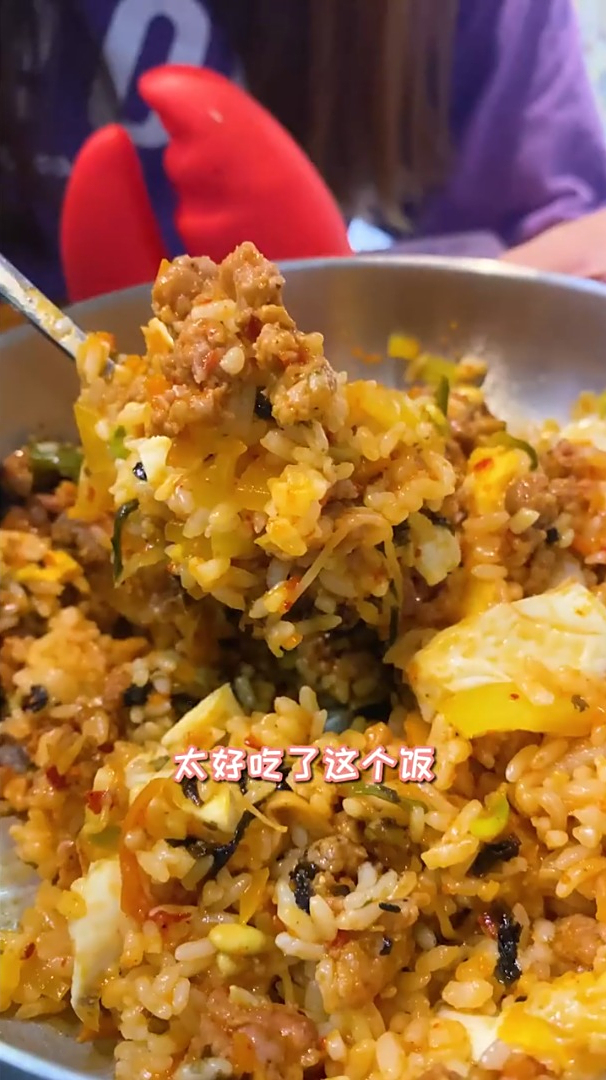 超可爱手绘平价韩餐馆,部队火锅12种食材