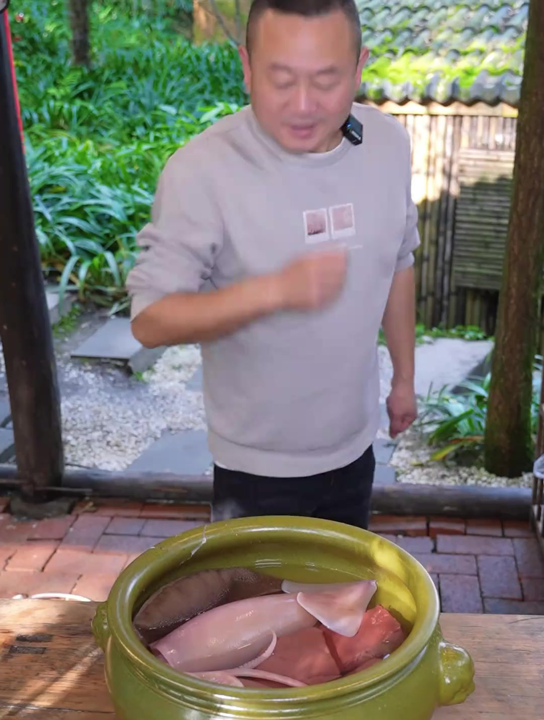 经典毛血旺加入藿香的创新吃法,口感层次更丰富,还藿香味浓