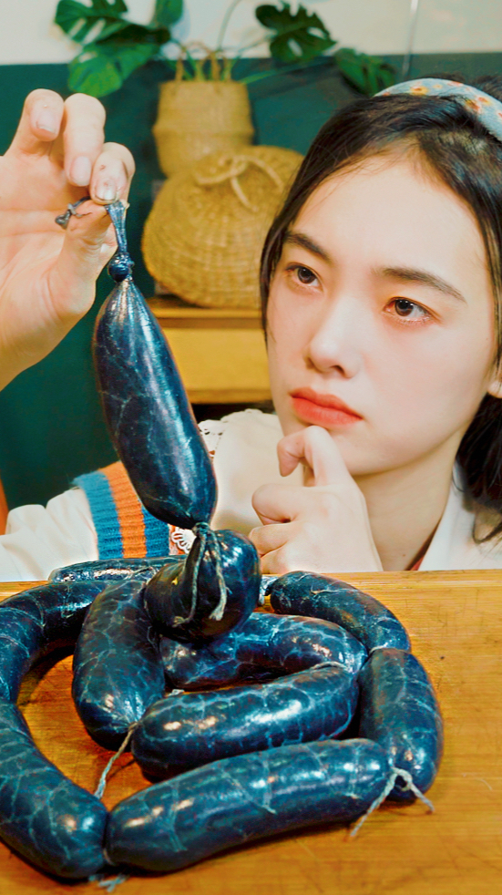 香肠界的黑暗料理—墨鱼肠