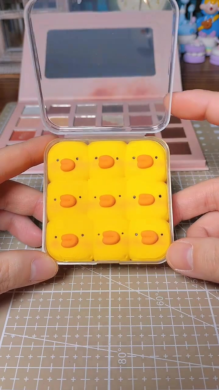 手工制作,小黄鸭挤挤面包盒粘土摆件教程