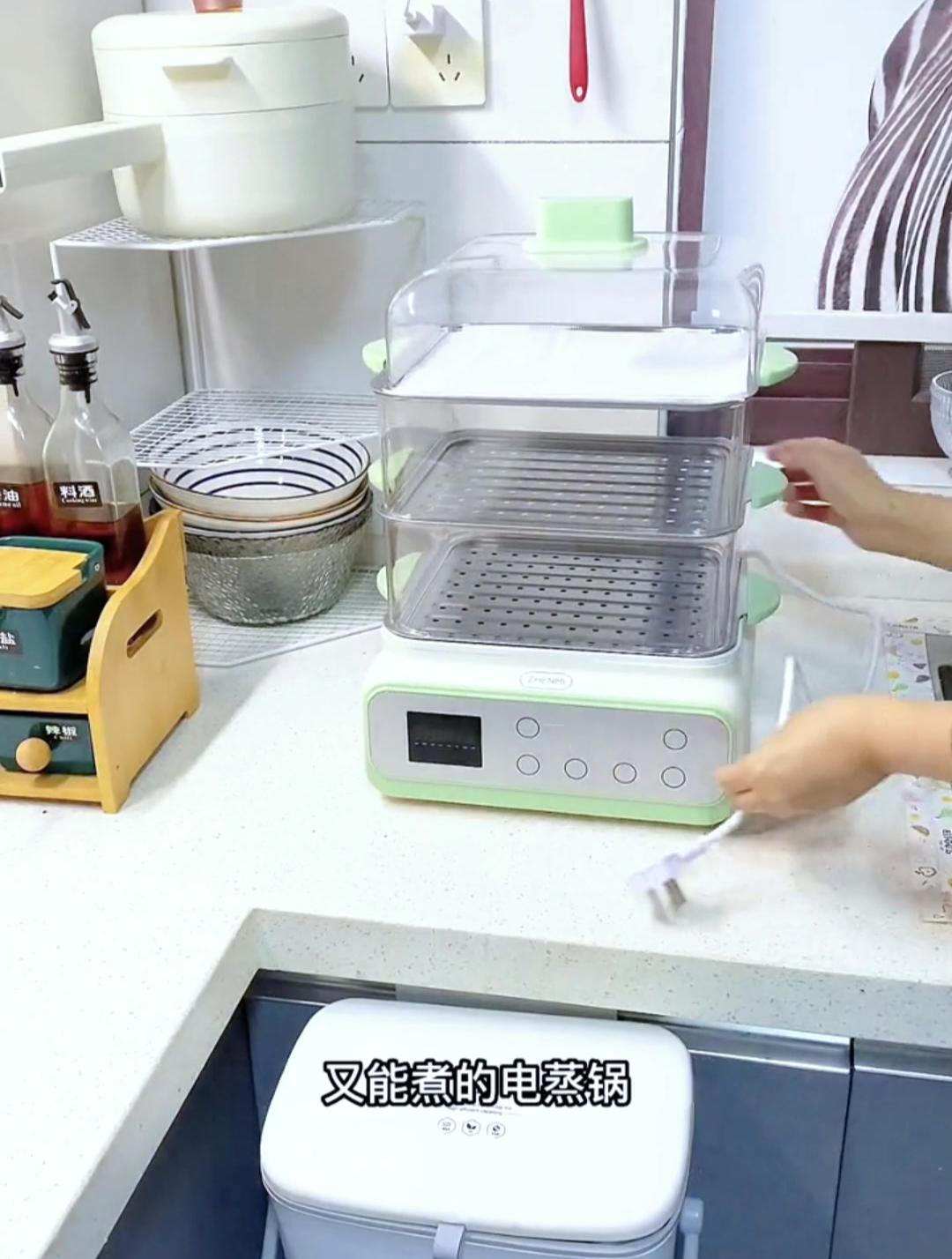能蒸能煮能预约,想入手电蒸锅的可以考虑它哦!