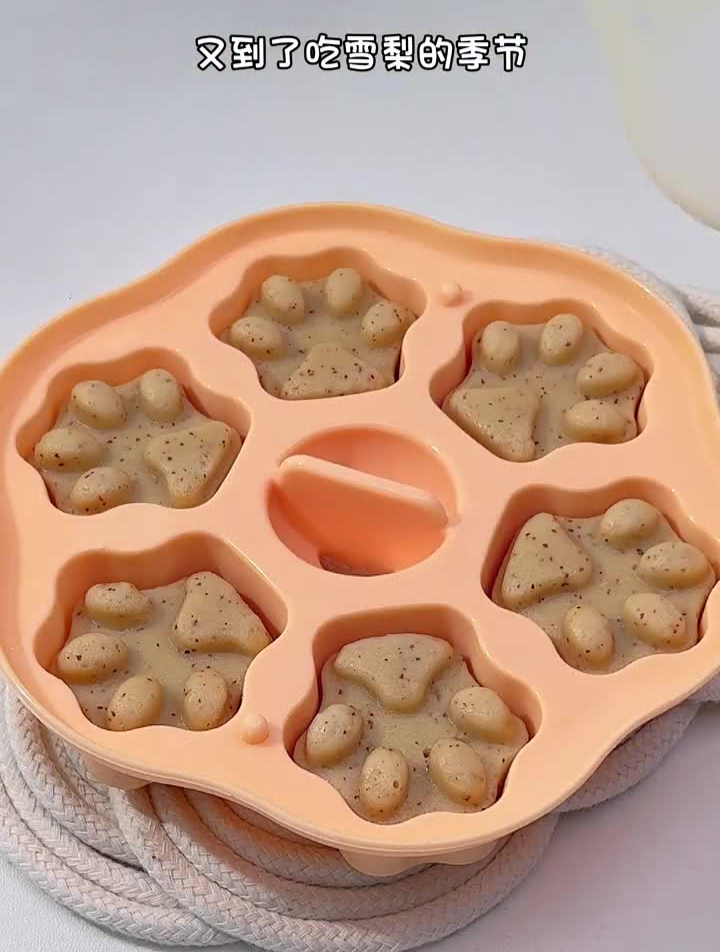 秋天雪梨怎么做都好吃,蛋糕般绵软的雪梨蒸糕,香甜软糯