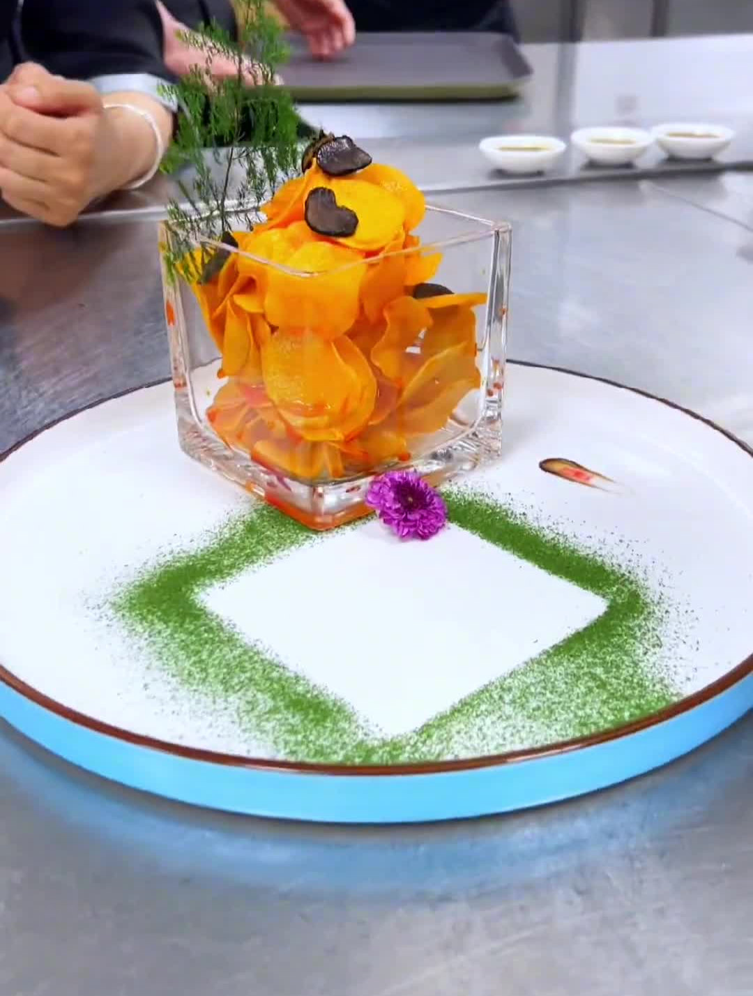 冷菜厨师用心做菜美食美食推荐官摆盘技巧创意菜意境菜凉菜