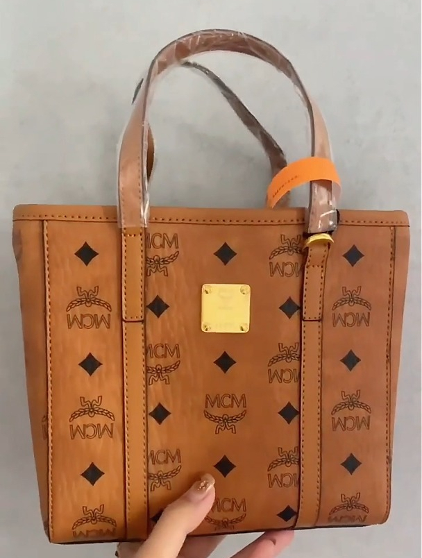 MCM Toni Visetos系列印花logo迷你菜篮子托特包
