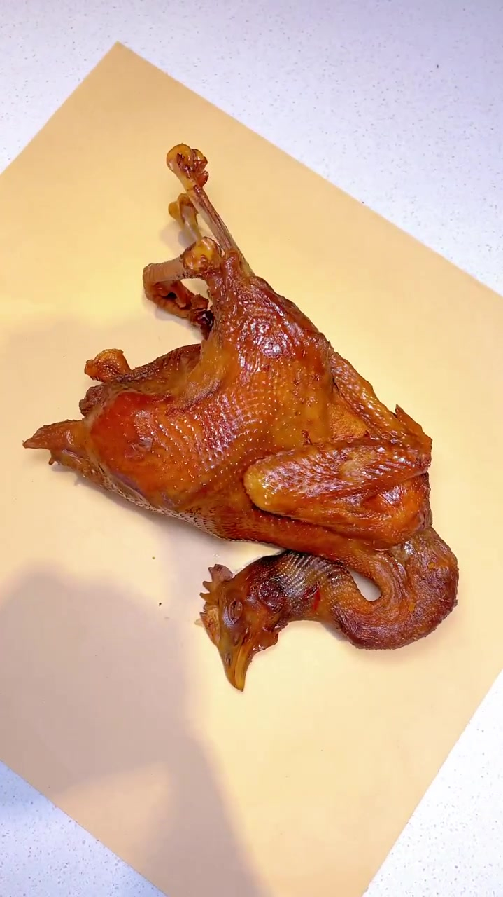 这家卖了八千多只的风干鸡到底有多好吃,我带你们来尝尝