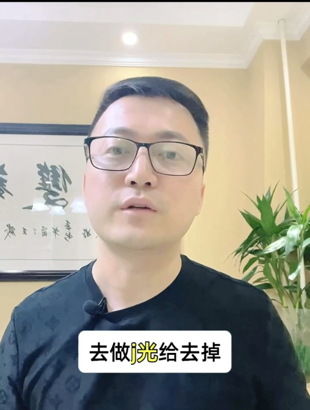 脖子上长的小肉疙瘩,千万别摸!