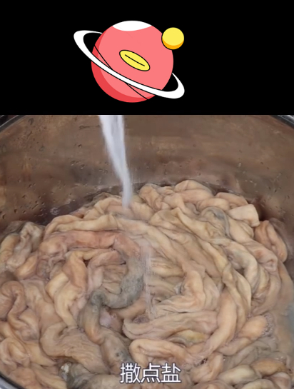 4斤牛肠子,1只土公鸡,做成“牛肠鸡”,两种食材完美结合,真香