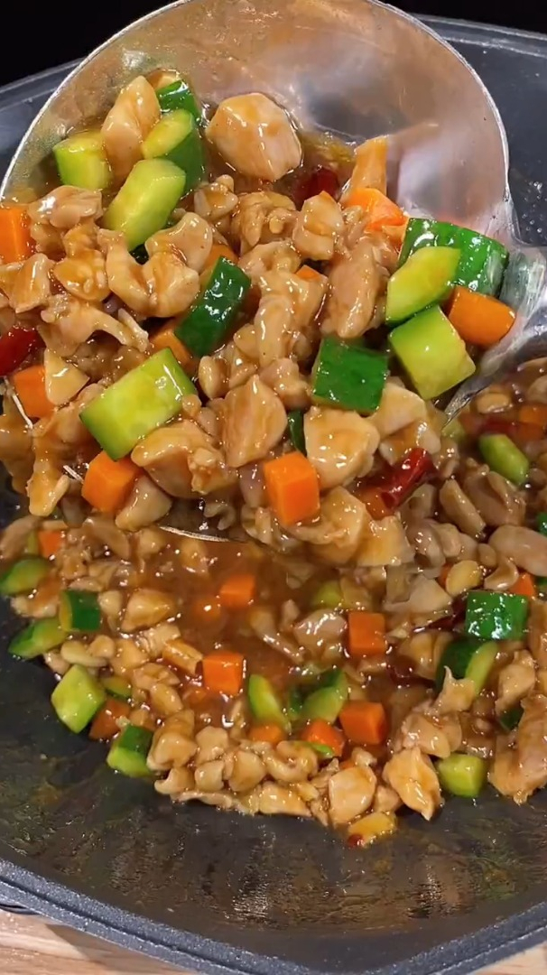 好吃的宫保鸡丁做法 看着就有食欲 好吃下饭