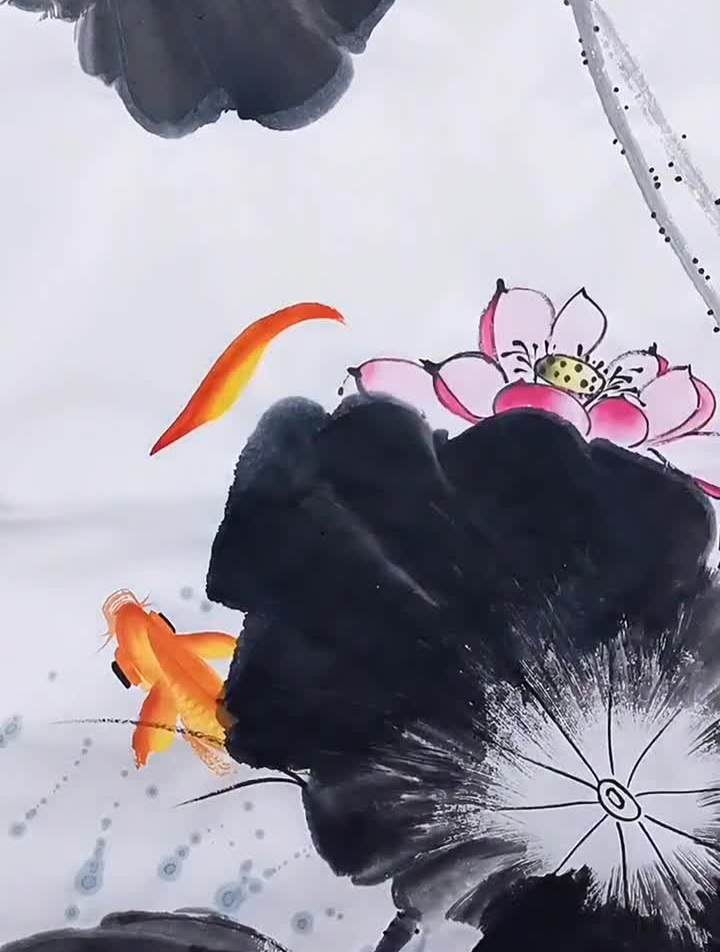 三尺竖幅荷花鲤鱼国画