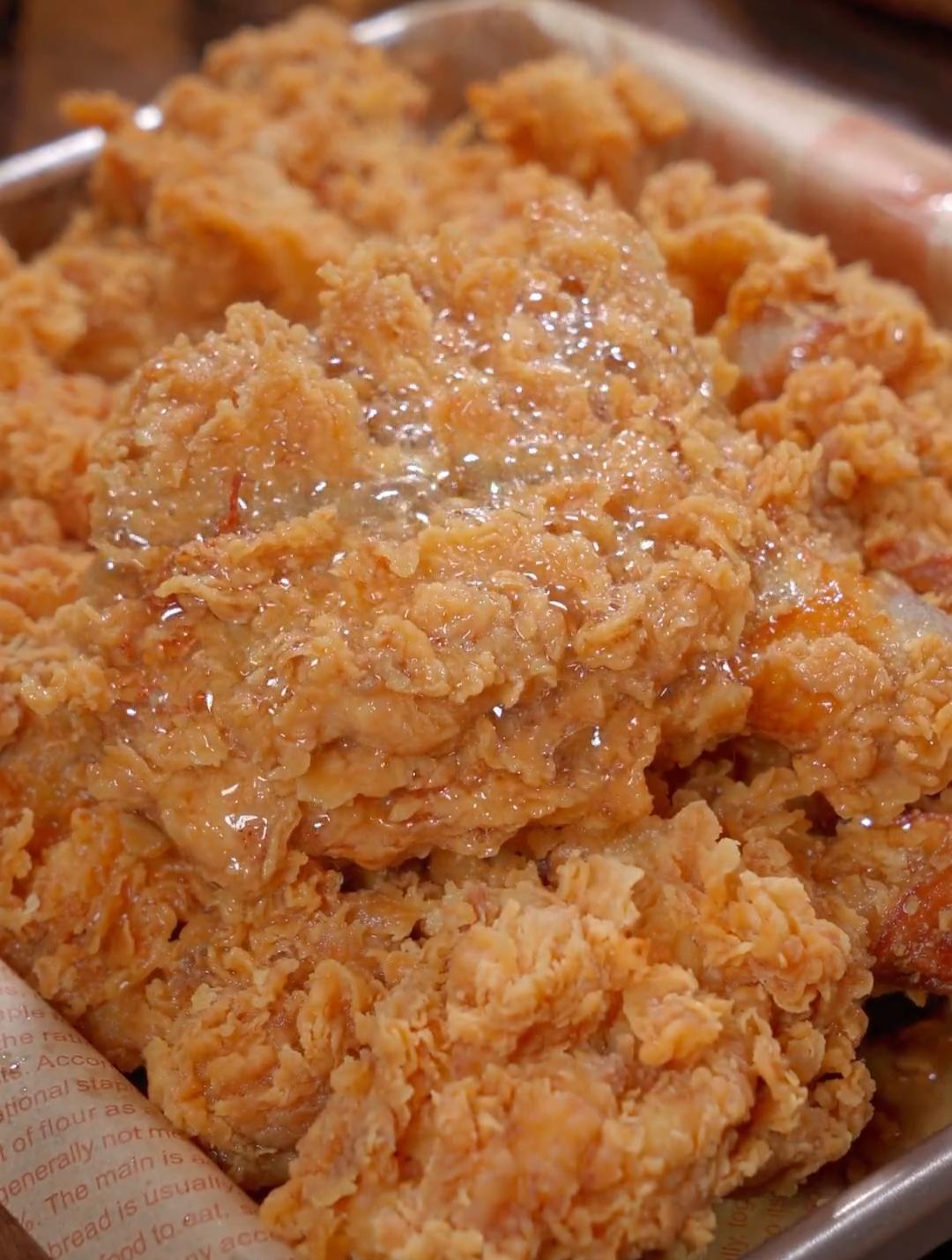 小朋友们喜欢吃的炸鸡腿
