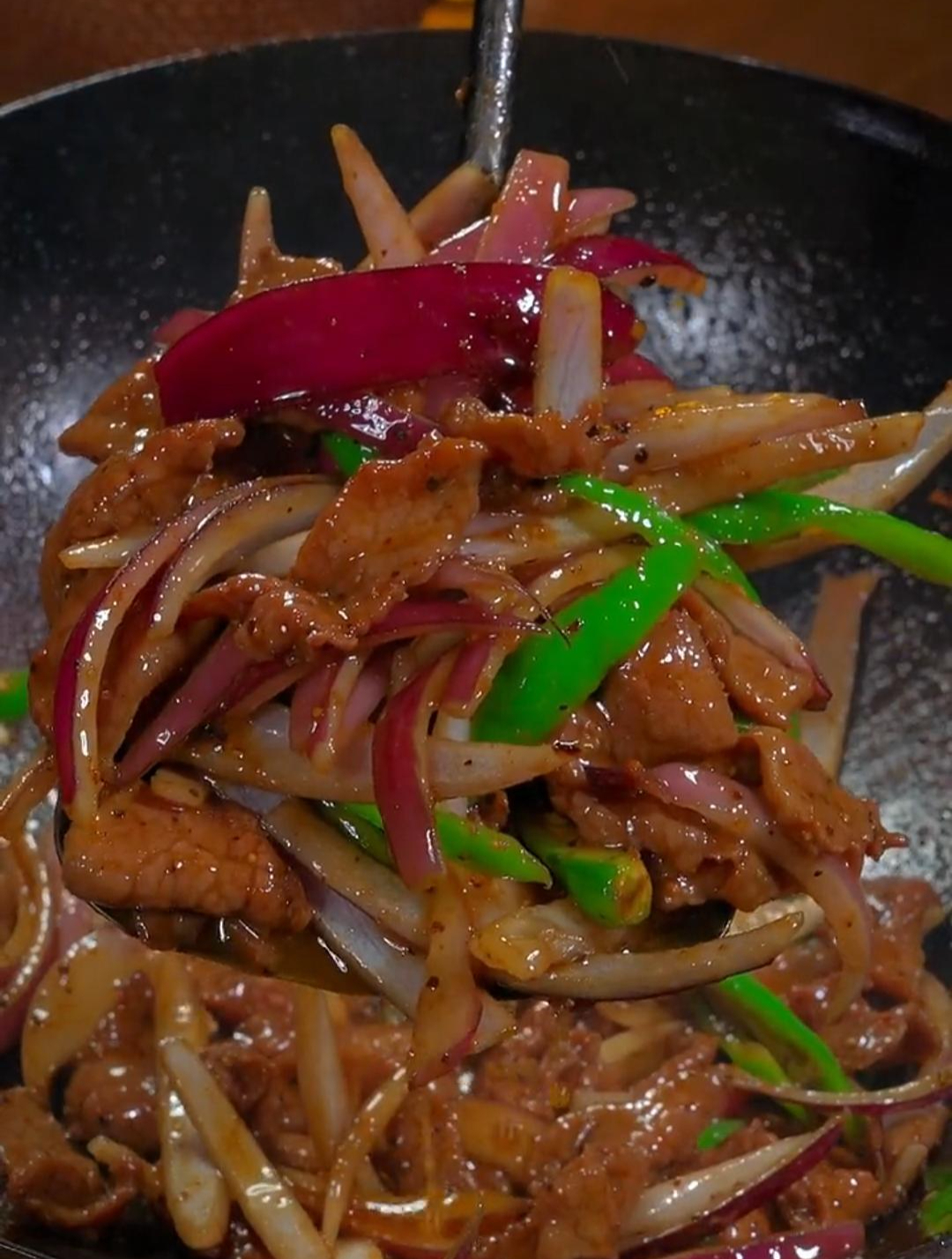 这样炒出来的牛肉黑椒浓郁