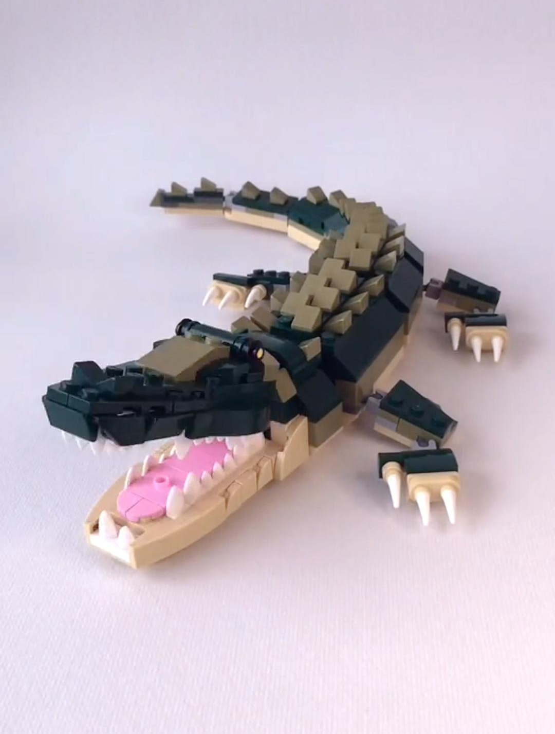 乐高积木鳄鱼拼搭