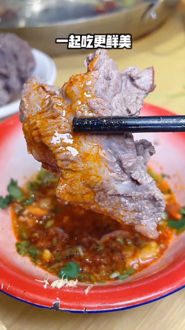 南昌这家夜宵店驴肉火锅来啦!人均三十就能把驴肉吃到爽～