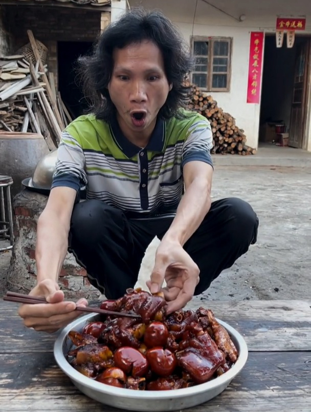 身体虚了,来个红烧猪蹄补补,这样的做法你们吃过吗?