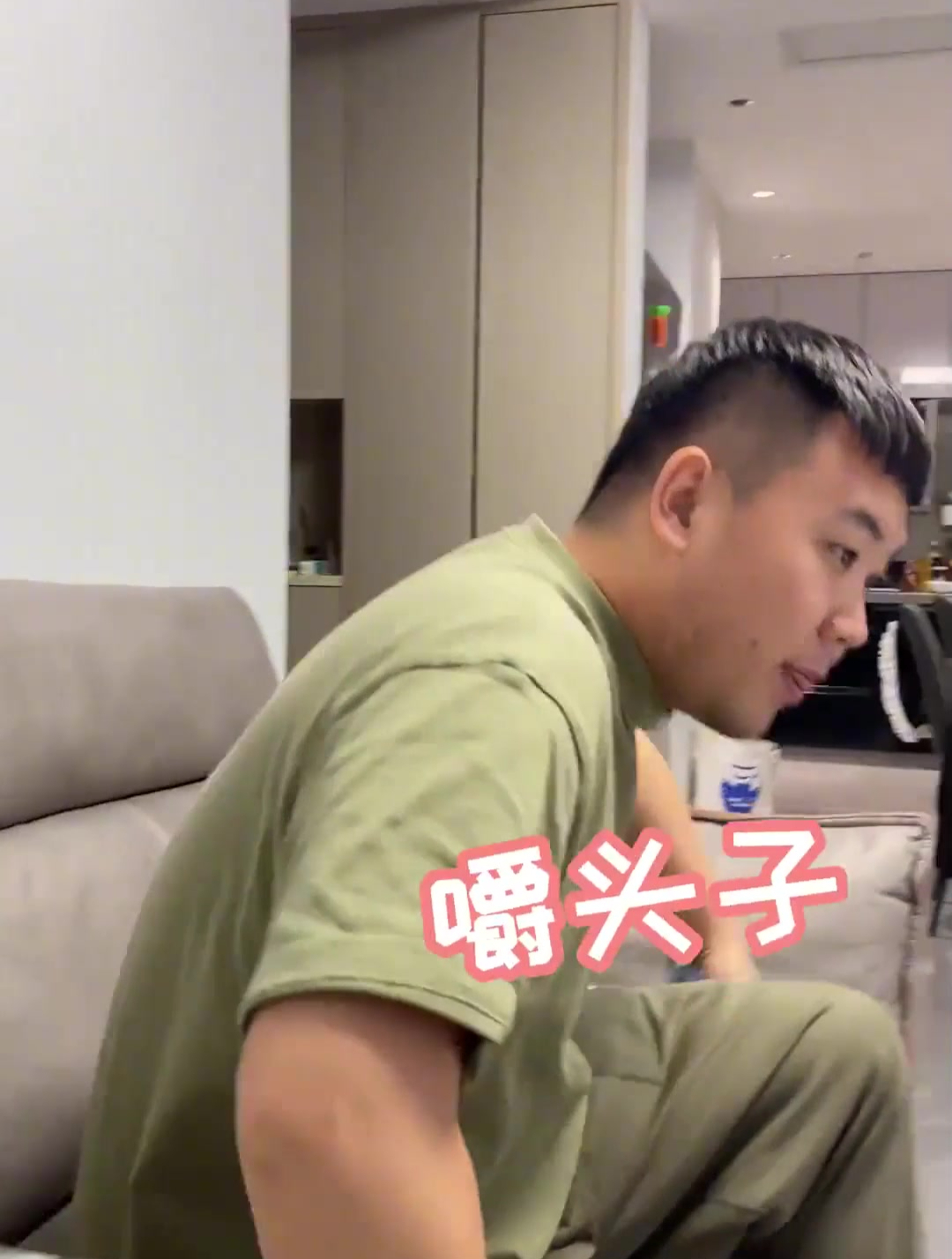 超香的脆皮年糕和黄金翅尖~好吃到流泪~吧唧吧唧~