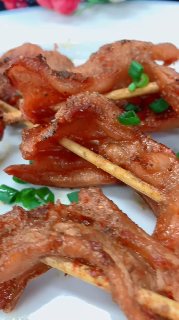 烤无骨鸭爪的做法真的太香了,22年不说赚大钱养家糊口觉得没问题