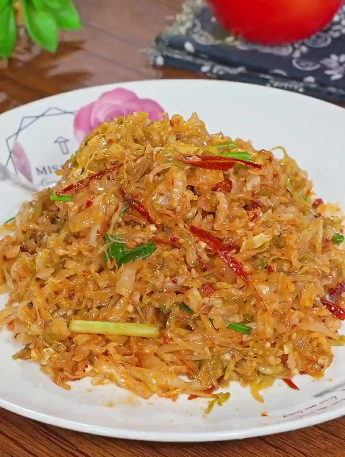 天天大鱼大肉吃点素的吧,凉拌包菜丝做法!