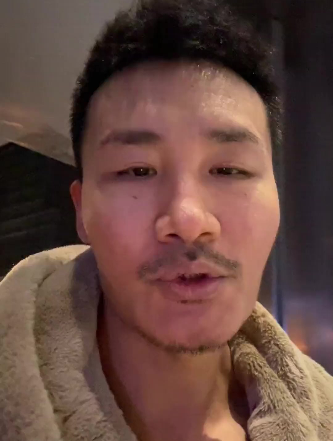 肌肉果然很吸引男性