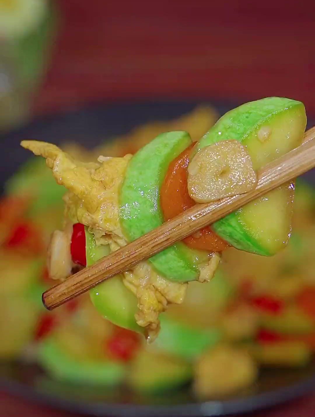 西葫芦炒鸡蛋这么做简单美味,真的太好吃了