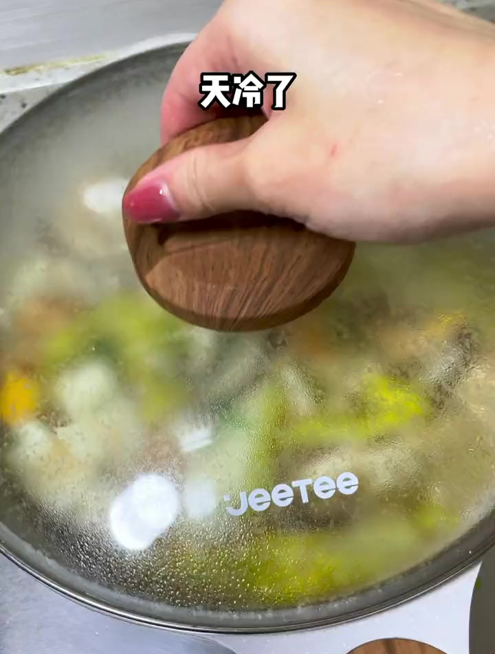 菌菇三鲜汤真的太适合秋冬喝了